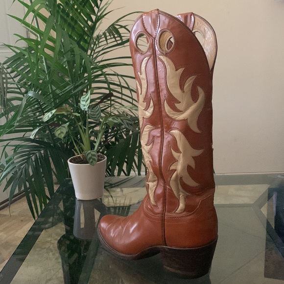 VINTAGE✨ JUSTIN WESTERN COWBOY BOOTS w/ ORNATE SCROLLING TOP DETAIL - Picture 8 of 14